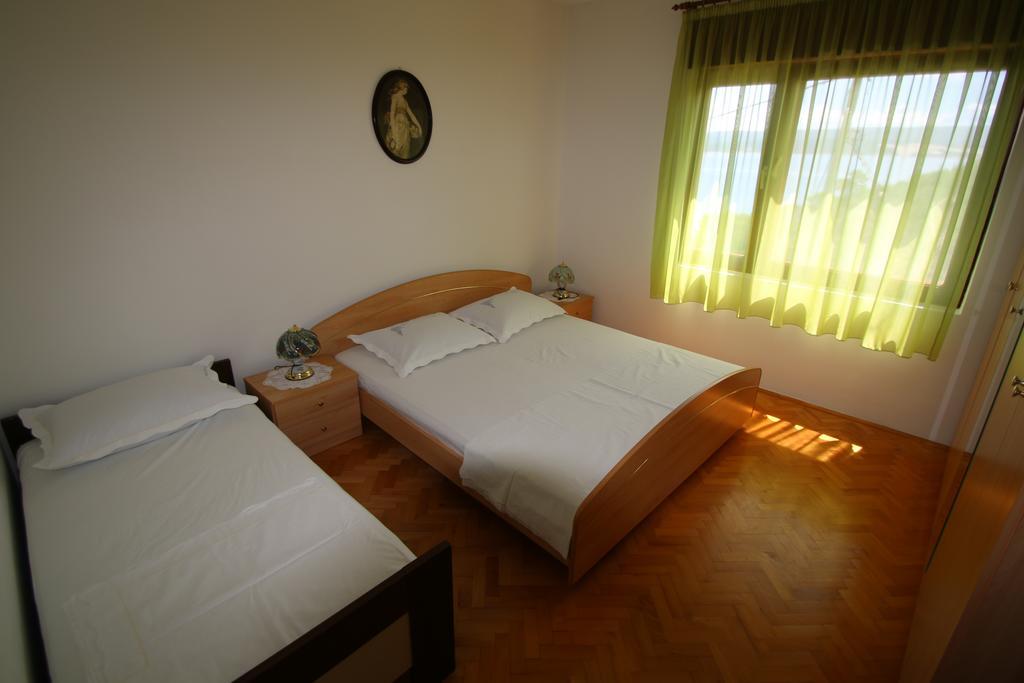 Apartment Stipe